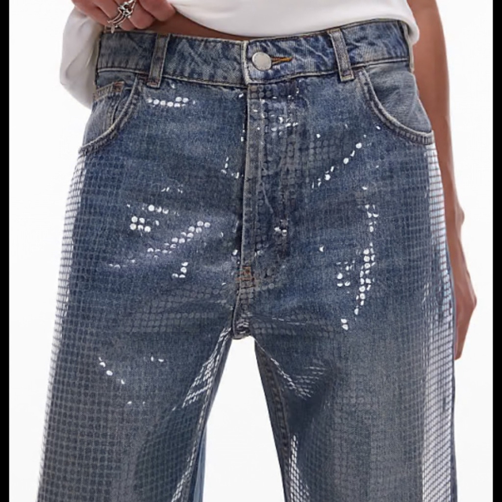 ALMOST FAMOUS MID RISE BOOTCUT EMBELLISHED JEANS ( FRONT ONLY) SZ 1
